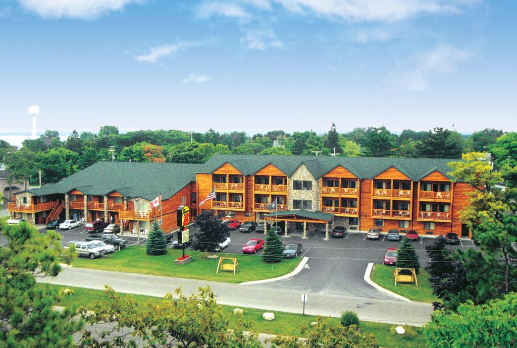 Super 8 By Wyndham Bridgeview Of Макіно-Сіті Екстер'єр фото